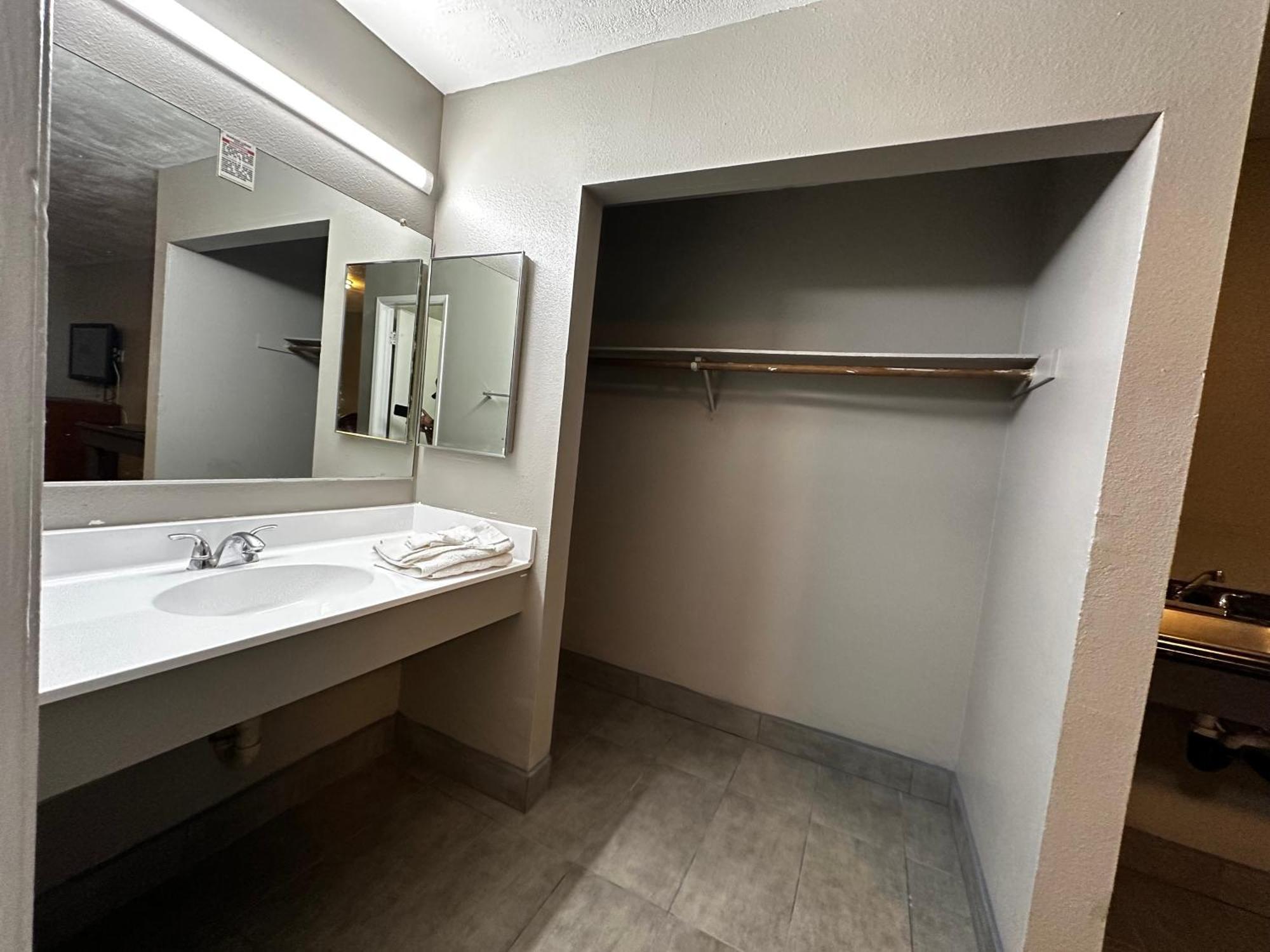 Sunpark Inn & Suites San Bernardino Exterior photo